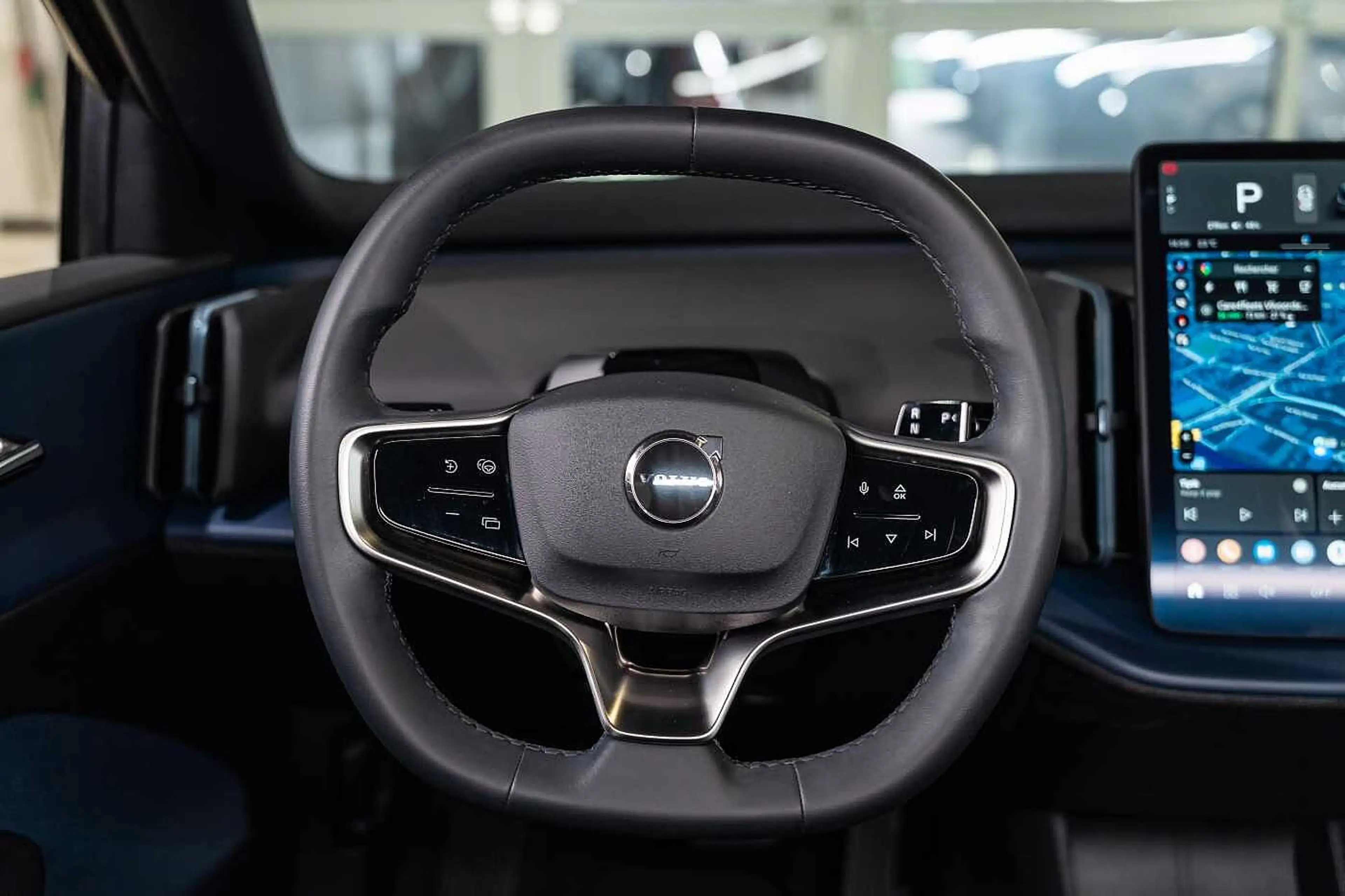Volvo EX30 Core, Single Motor Extended Range — photo 13
