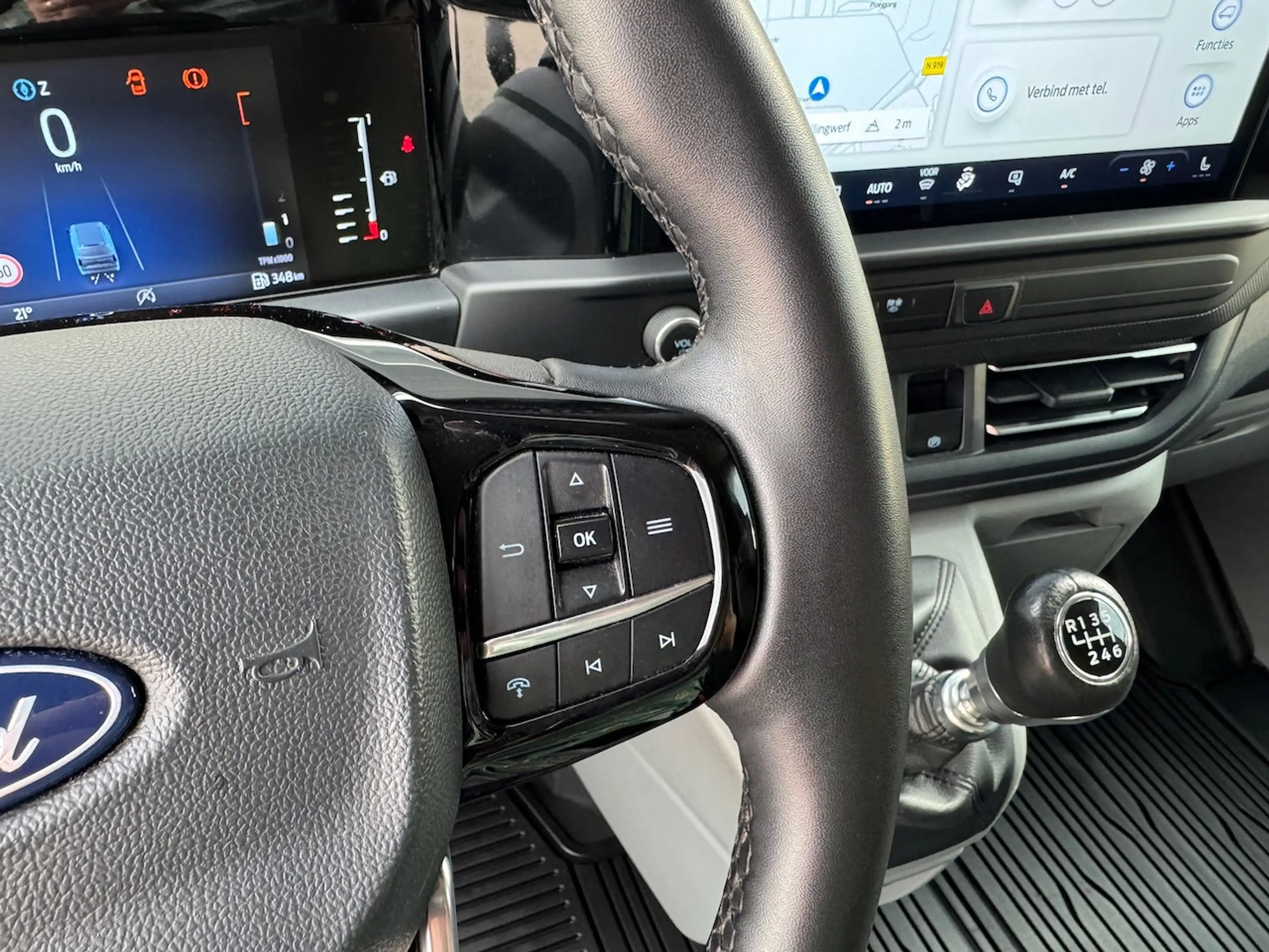 Ford Transit Custom 320 2.0 TDCI 136pk L2H1 Limited | Trekhaak | Navi — photo 18