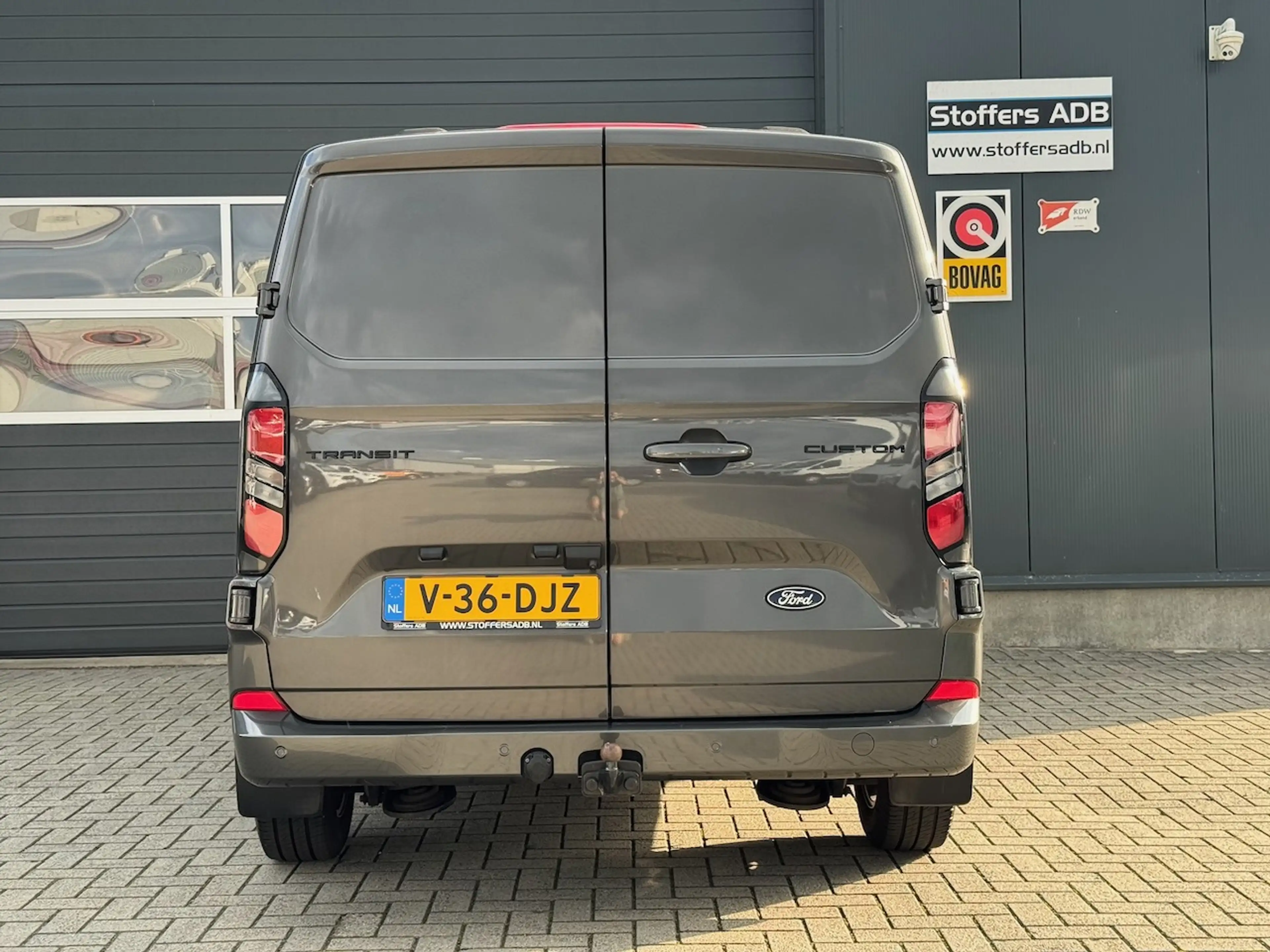 Ford Transit Custom 320 2.0 TDCI 136pk L2H1 Limited | Trekhaak | Navi — photo 12