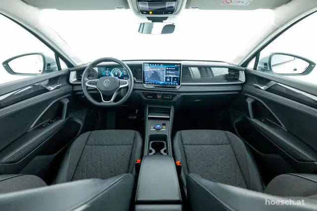 Volkswagen Tayron view 5