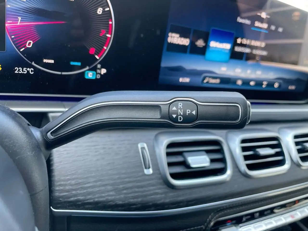 Mercedes-Benz GLE снимка Mercedes-Benz GLE