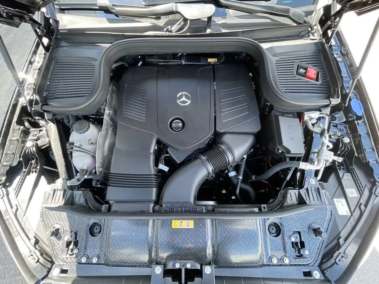 Mercedes-Benz GLE снимка Mercedes-Benz GLE