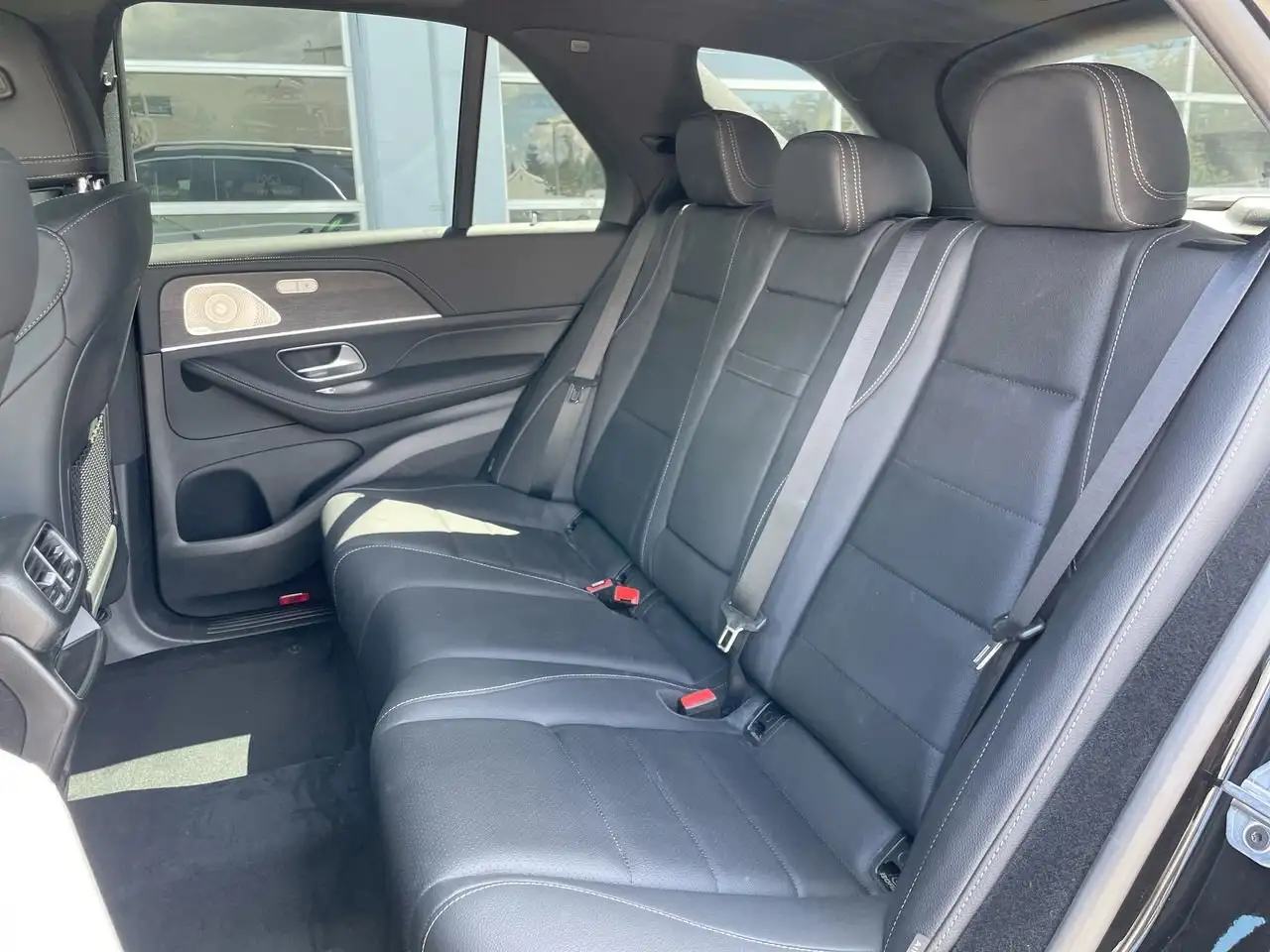Mercedes-Benz GLE снимка Mercedes-Benz GLE