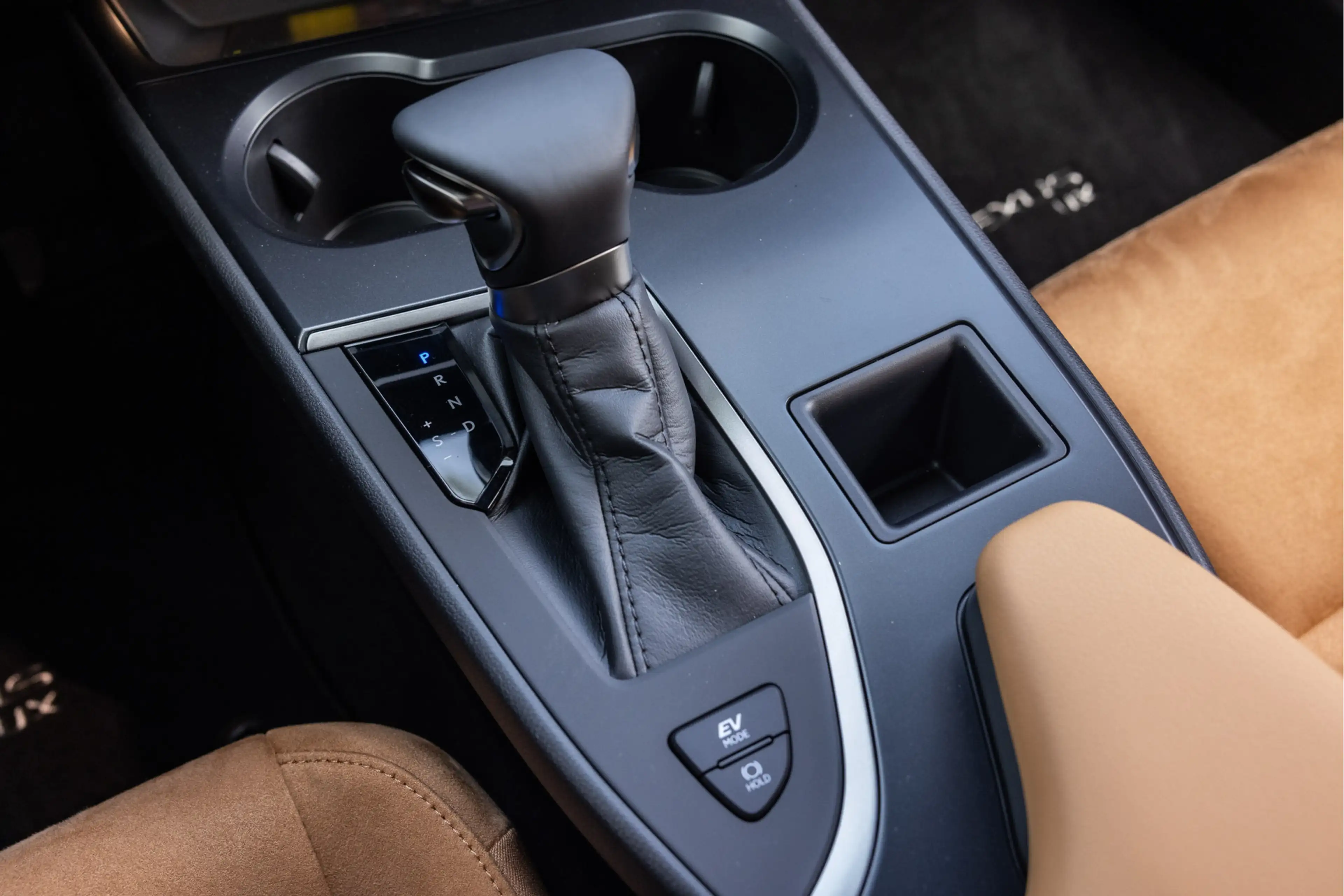 Lexus UX 250h Business Line | NL-Auto | BTW-Auto | Parkeersensor — photo 10