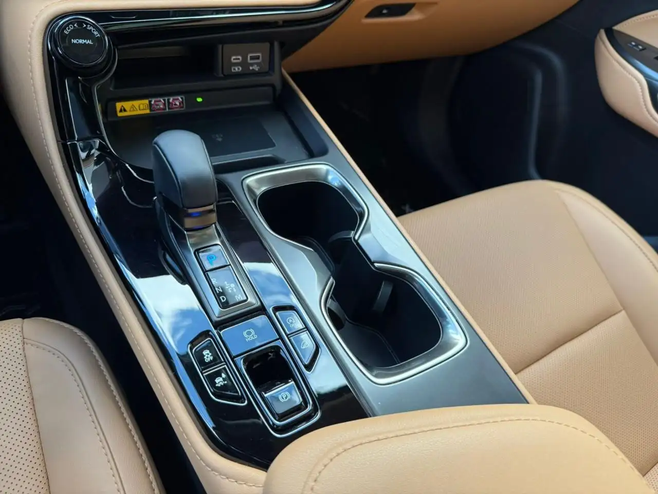 Lexus NX photo Lexus NX