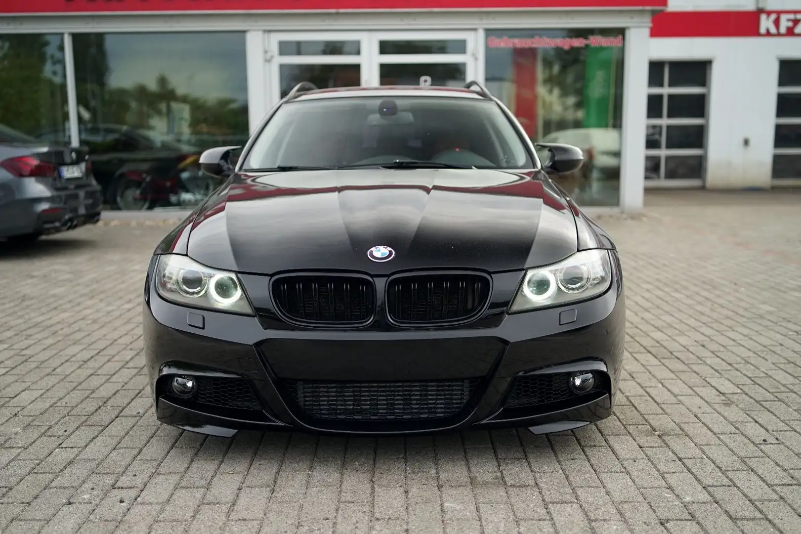 BMW 330 d Touring Austauschmotor UpgradeTurbo CarPlay Schwarz - 2