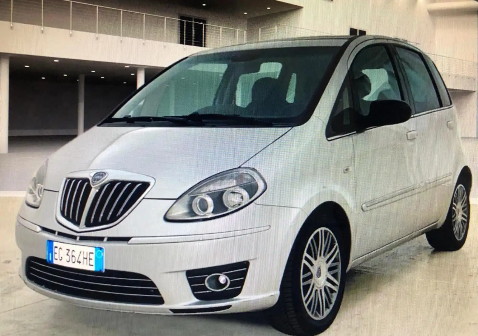 Lancia MUSA 1.3 mjt Platinum dfn Grigio - 1