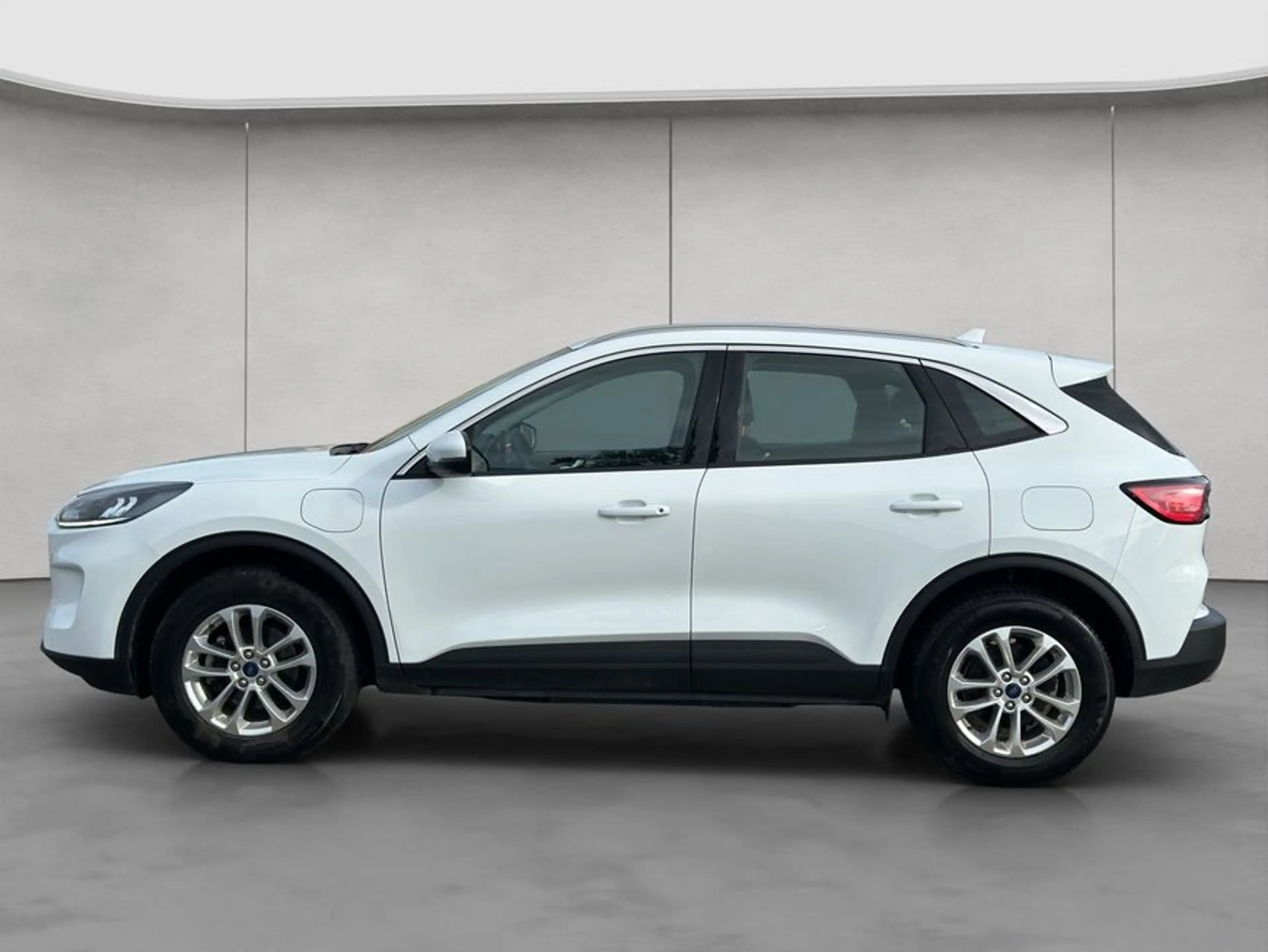 Ford Kuga 2.5 Duratec PHEV TITANIUM — photo 2