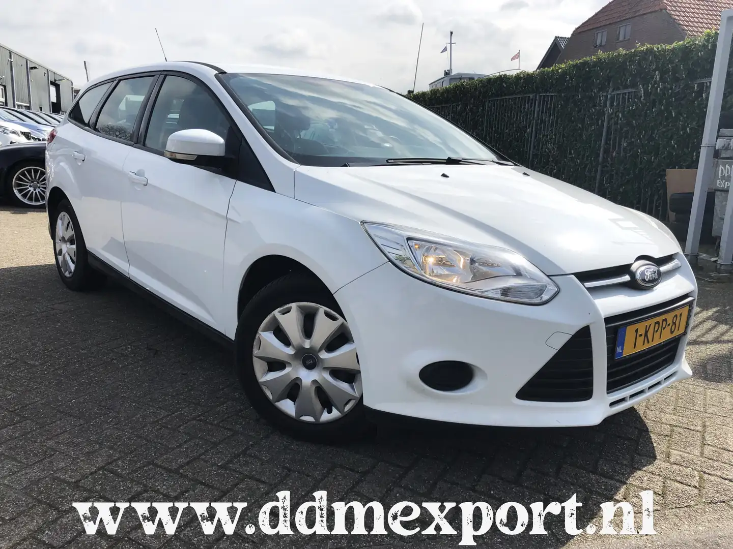 Ford Focus Wagon 1.0 EcoBoost Trend Navi/Airco/Carkit - Allee Wit - 1