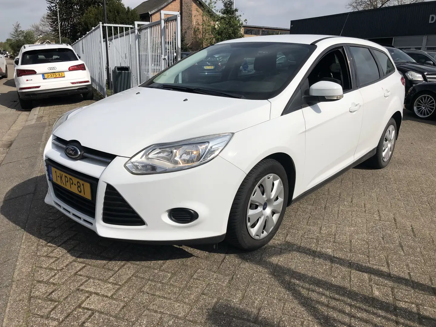 Ford Focus Wagon 1.0 EcoBoost Trend (ONLY EXPORT) Navi/Airco/ Wit - 2