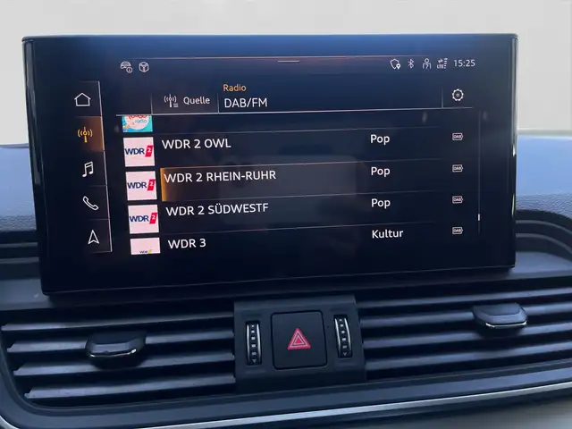 Audi Q5 view 13