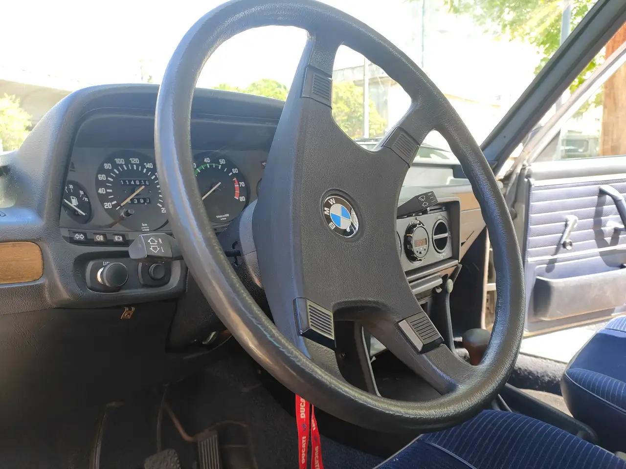BMW 520, foto 2