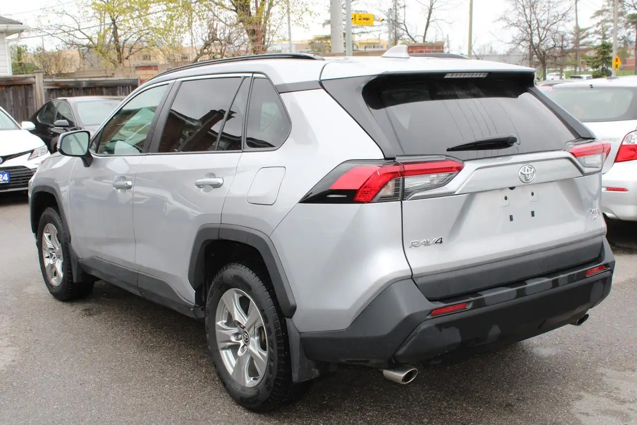 Toyota RAV 4 снимка Toyota RAV 4