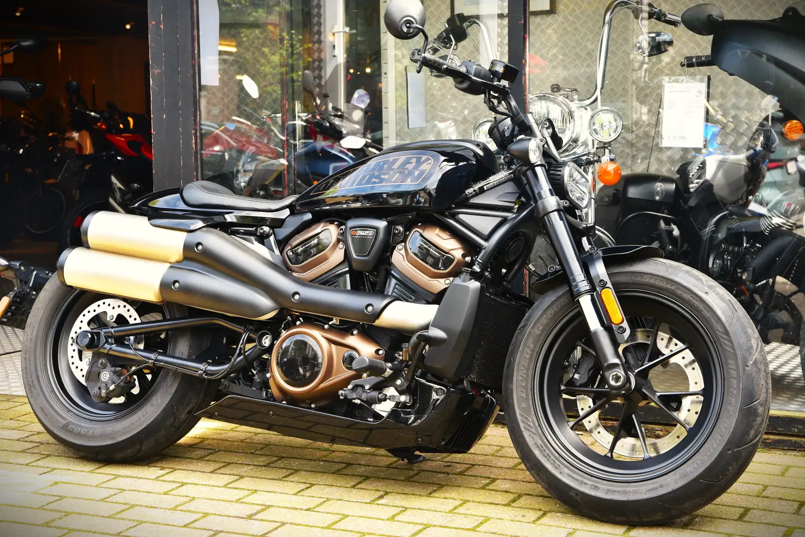 Harley-Davidson Sportster S 1250 (TVAC) ***MOTO VERTE*** Noir - 1