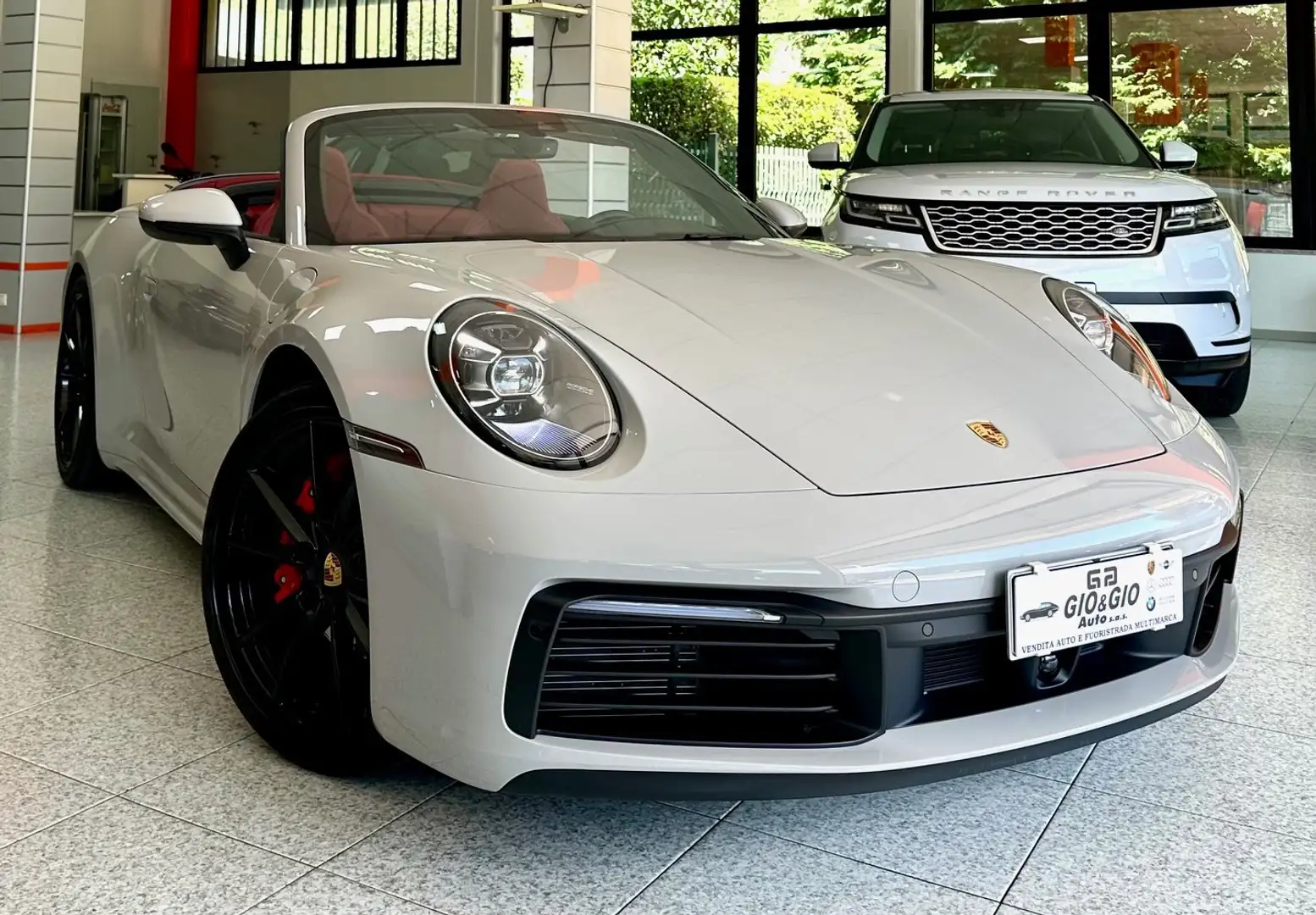 Porsche 992 911 992 Cabrio Cabrio 3.0 Carrera 4 auto Gris - 2