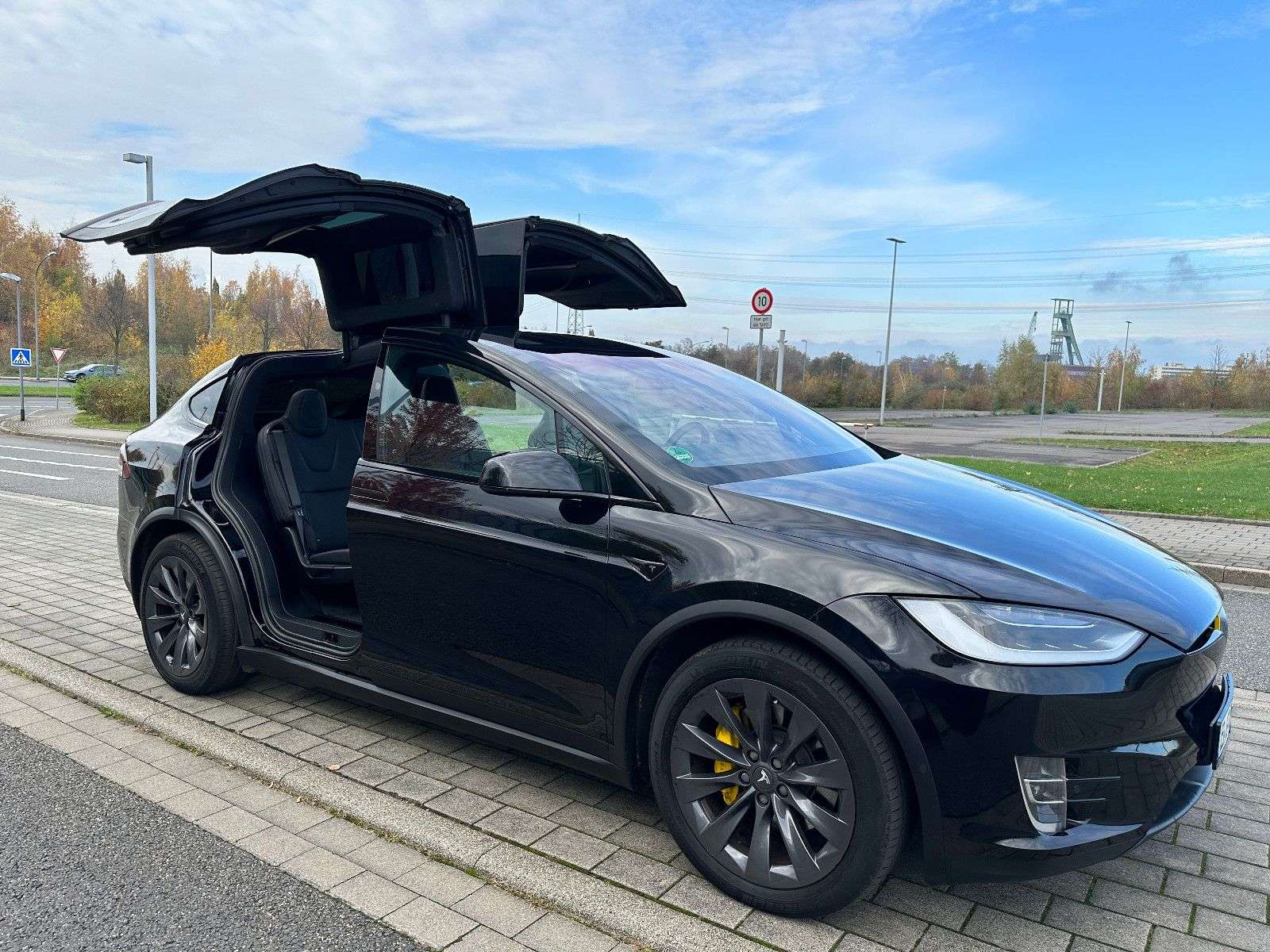 Second hand Tesla Model X electro