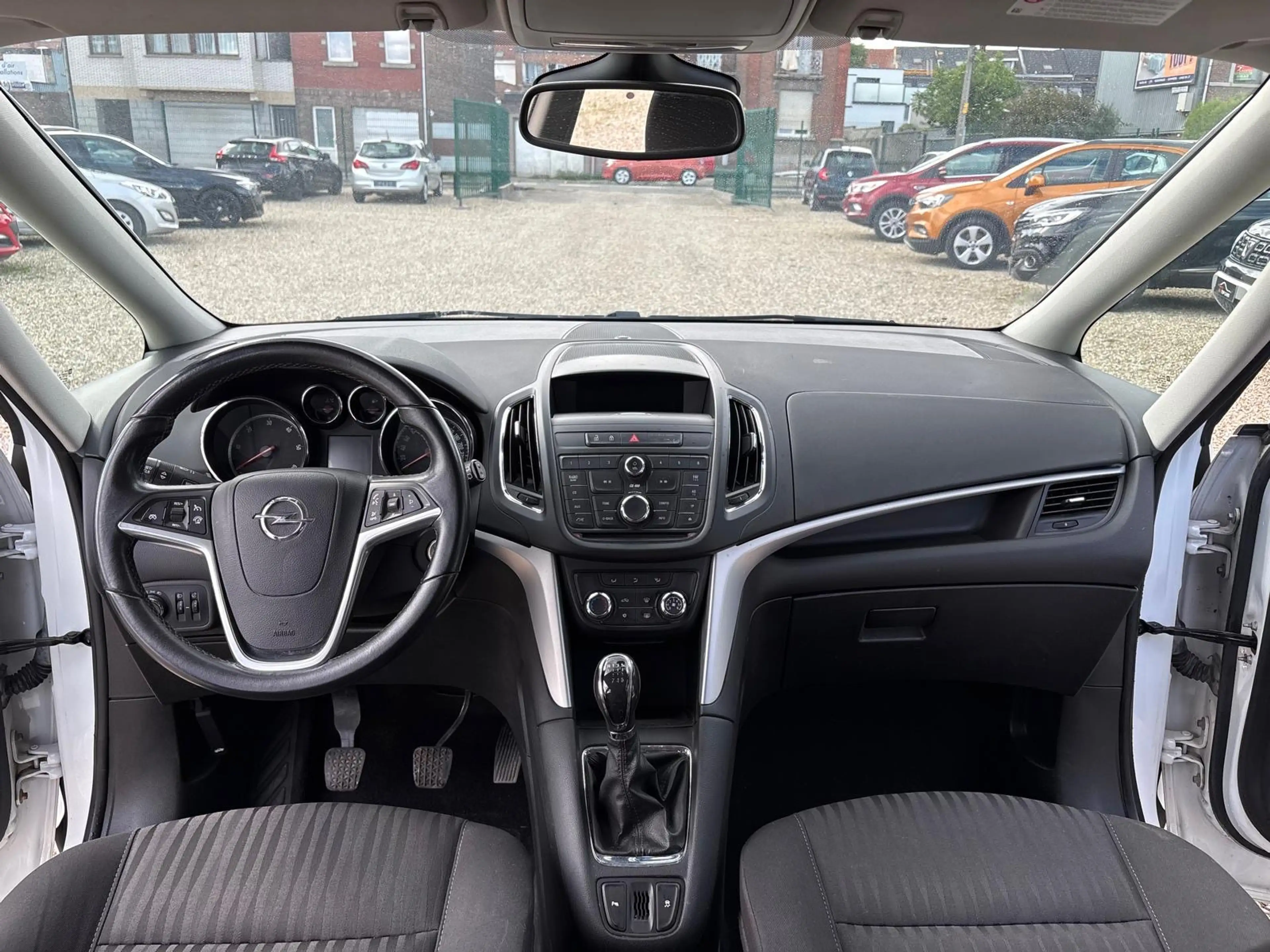 Opel Zafira Tourer Zafira 2.0 CDTi Cosmo — photo 11