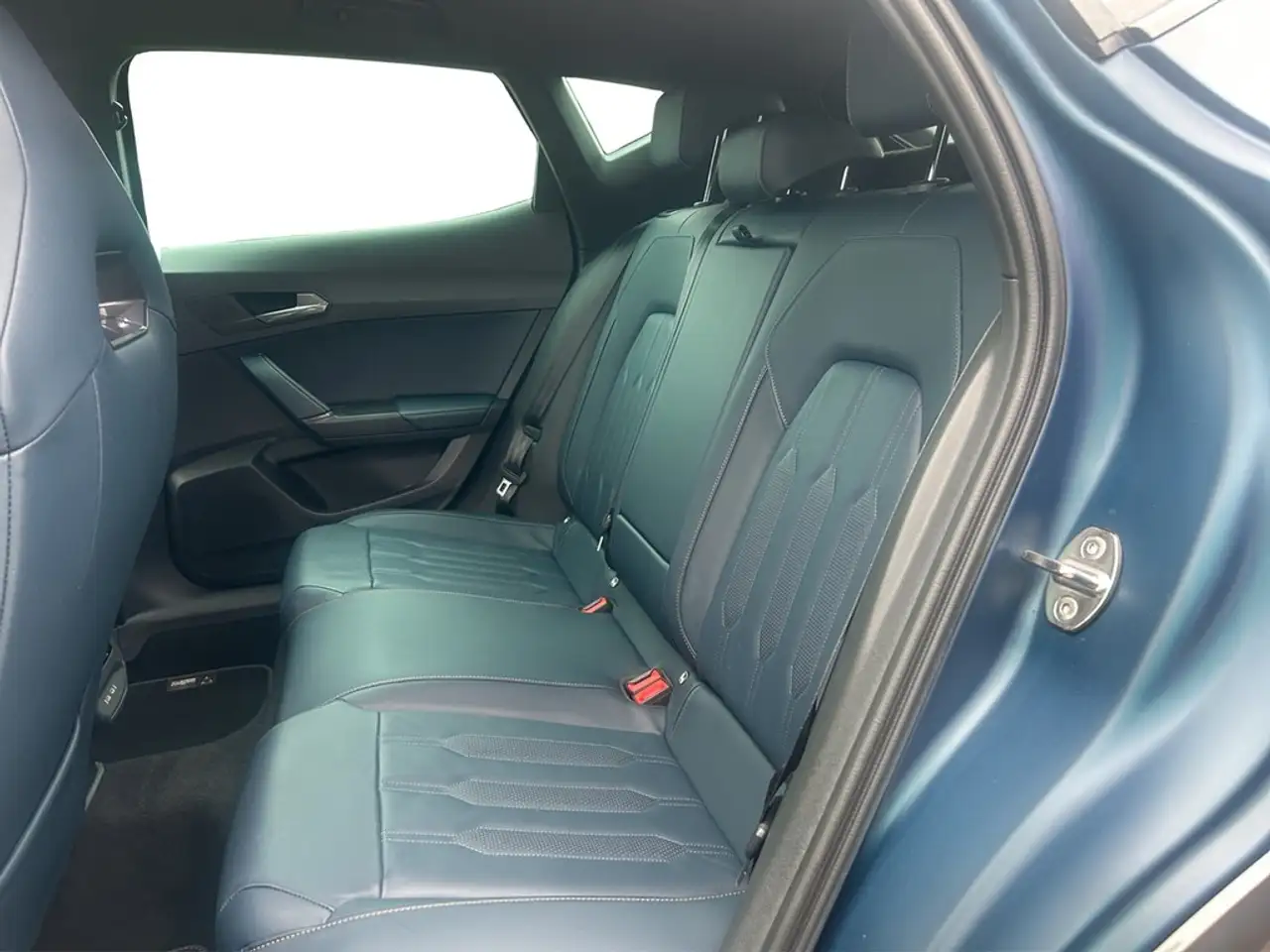 Cupra Formentor 2.0 TDI DSG 4Drive MATT*AHK*STHZG*LED*NAV*SHZ*A..., миниатюра 22