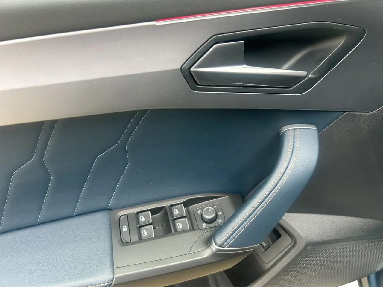 Cupra Formentor 2.0 TDI DSG 4Drive MATT*AHK*STHZG*LED*NAV*SHZ*A..., миниатюра 15