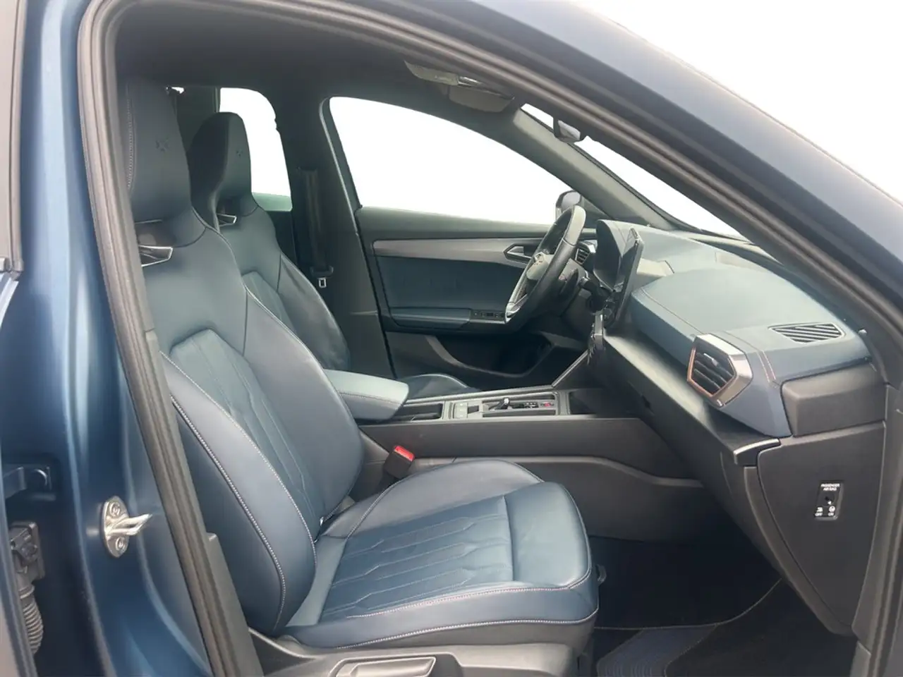 Cupra Formentor 2.0 TDI DSG 4Drive MATT*AHK*STHZG*LED*NAV*SHZ*A..., миниатюра 12