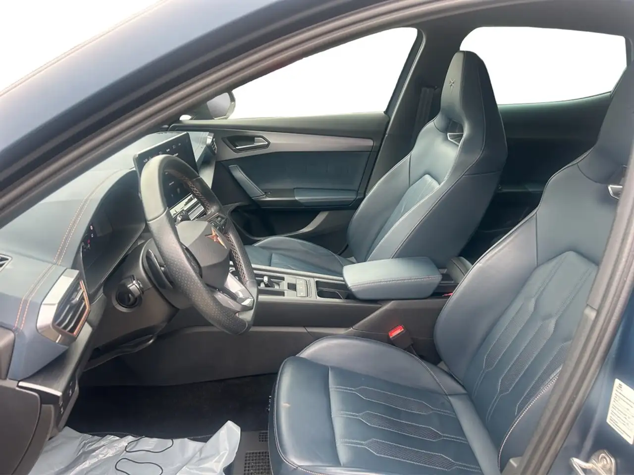 Cupra Formentor 2.0 TDI DSG 4Drive MATT*AHK*STHZG*LED*NAV*SHZ*A..., миниатюра 14