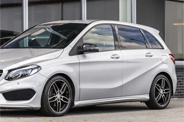 Mercedes-Benz B-Class view 15