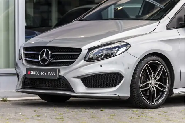Mercedes-Benz B-Class view 14