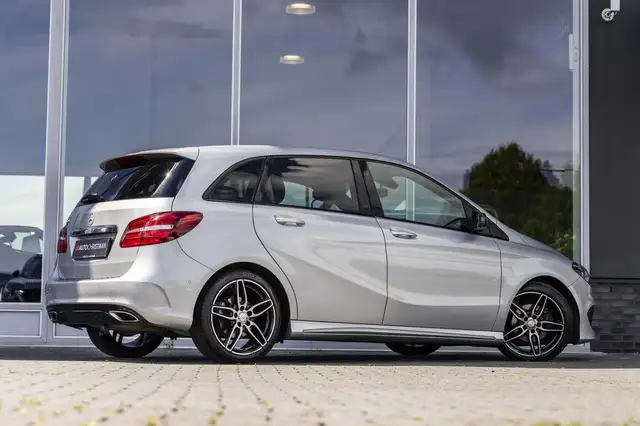 Mercedes-Benz B-Class view 2