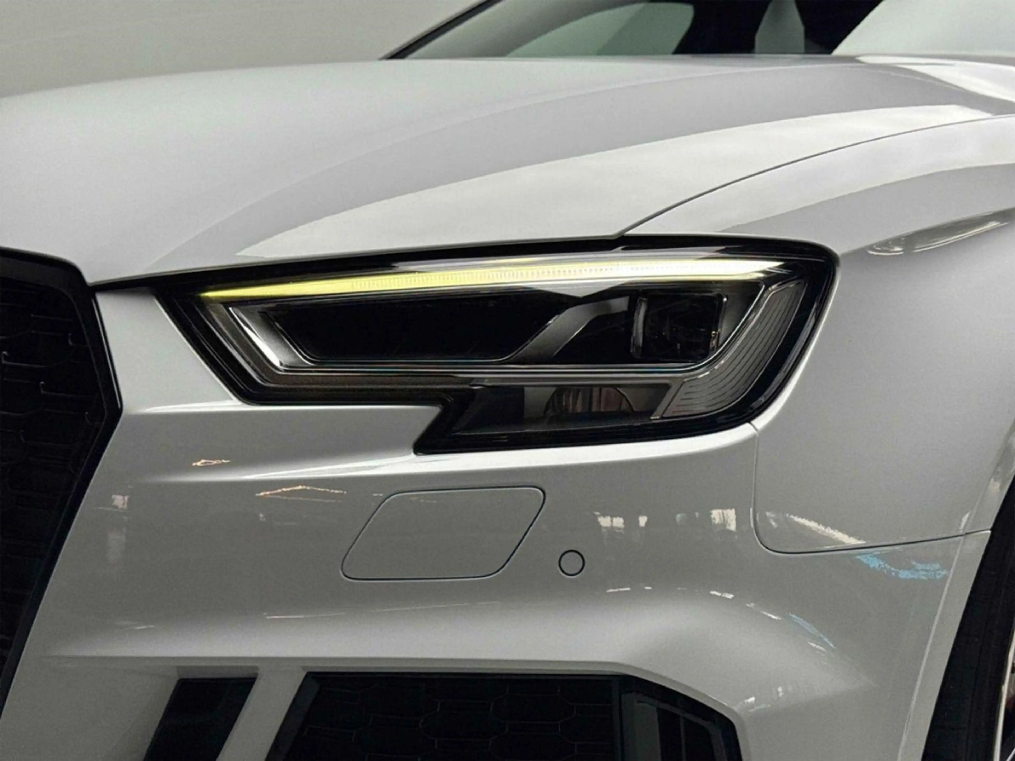 Audi RS3 quattro Limo Matrix B&O Scheckheft Kam — photo 10