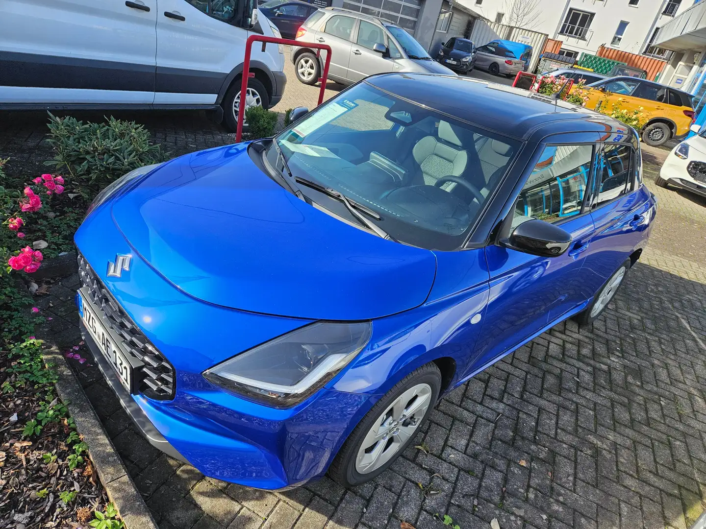 Suzuki Swift 1.2 CVT Comfort Hybrid Blau - 1