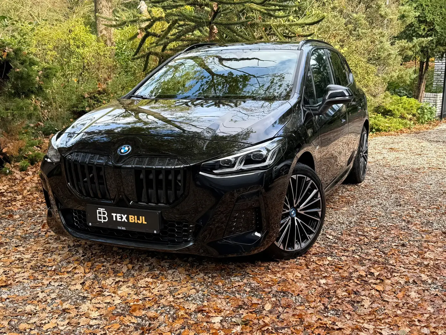 BMW 225 2-serie Active Tourer 225e xDrive M SPORT PANO Har Schwarz - 2