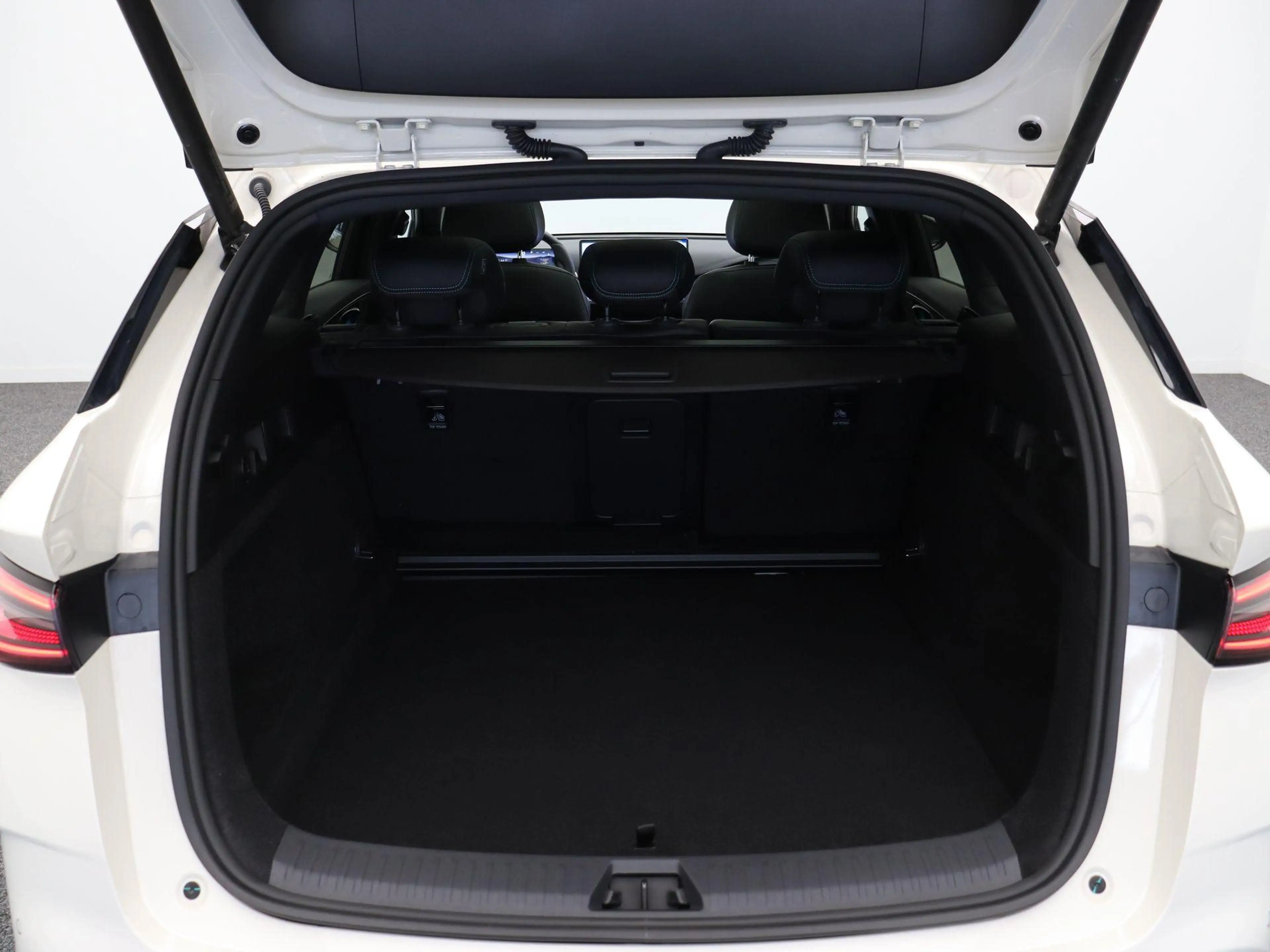BYD Seal 6 Touring 1.5 DM-i Comfort | 19 kWh | Panoramadak | — photo 14