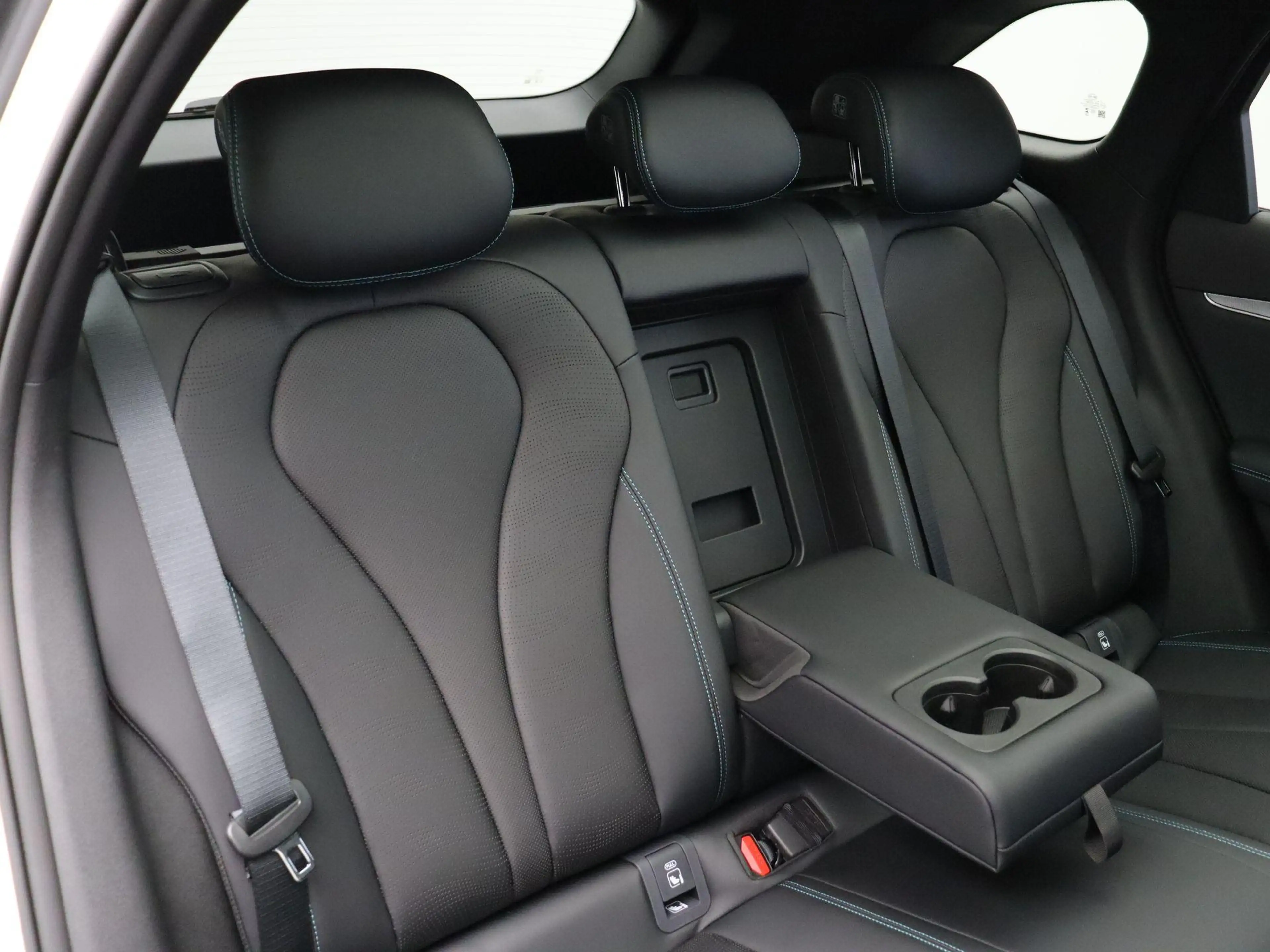BYD Seal 6 Touring 1.5 DM-i Comfort | 19 kWh | Panoramadak | — photo 9