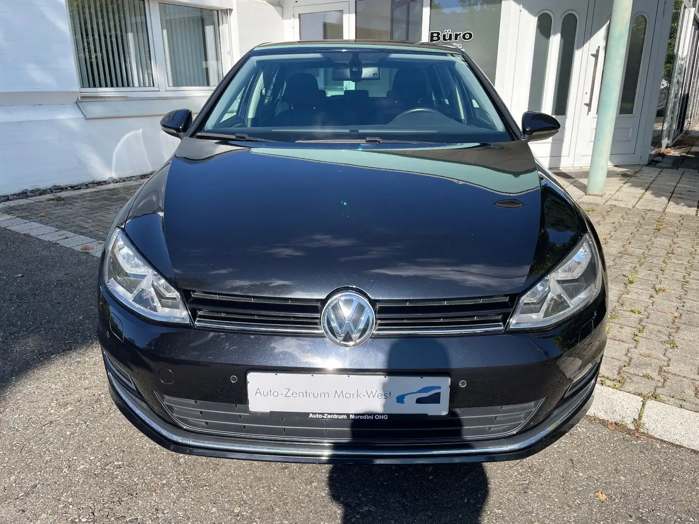 Volkswagen Golf VII Lim. Lounge BMT Schwarz - 2