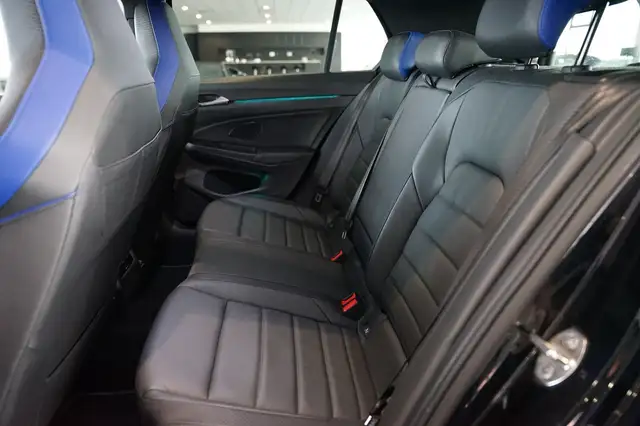 Volkswagen Golf view 8