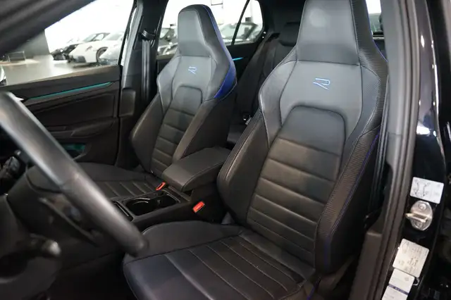 Volkswagen Golf view 7