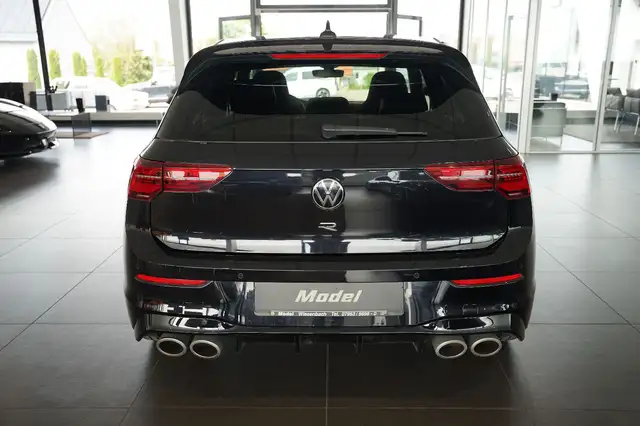 Volkswagen Golf view 4