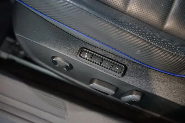 Volkswagen Golf view 13