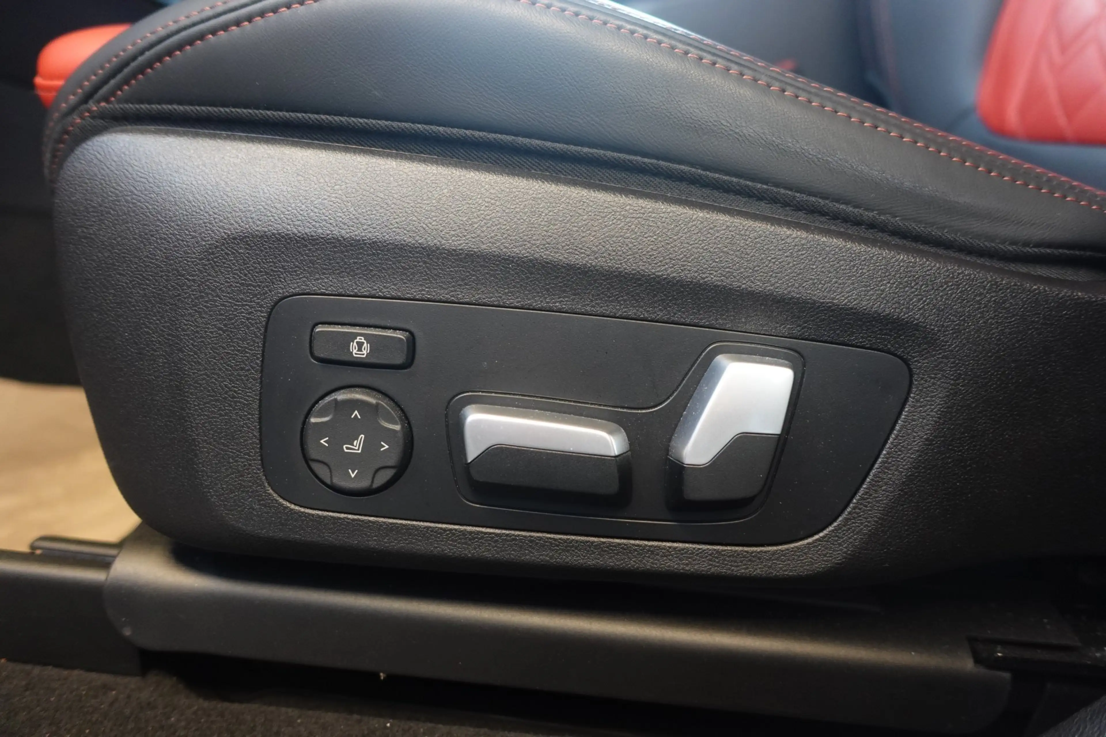 BMW X3 xDrive30e G01 — photo 8