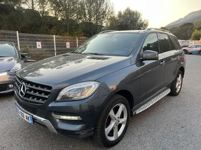 Mercedes-Benz ML 350 350 BLUETEC SPORT 7G-TRONIC +