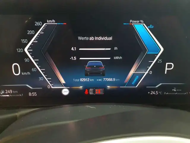 BMW 3 Series view 11