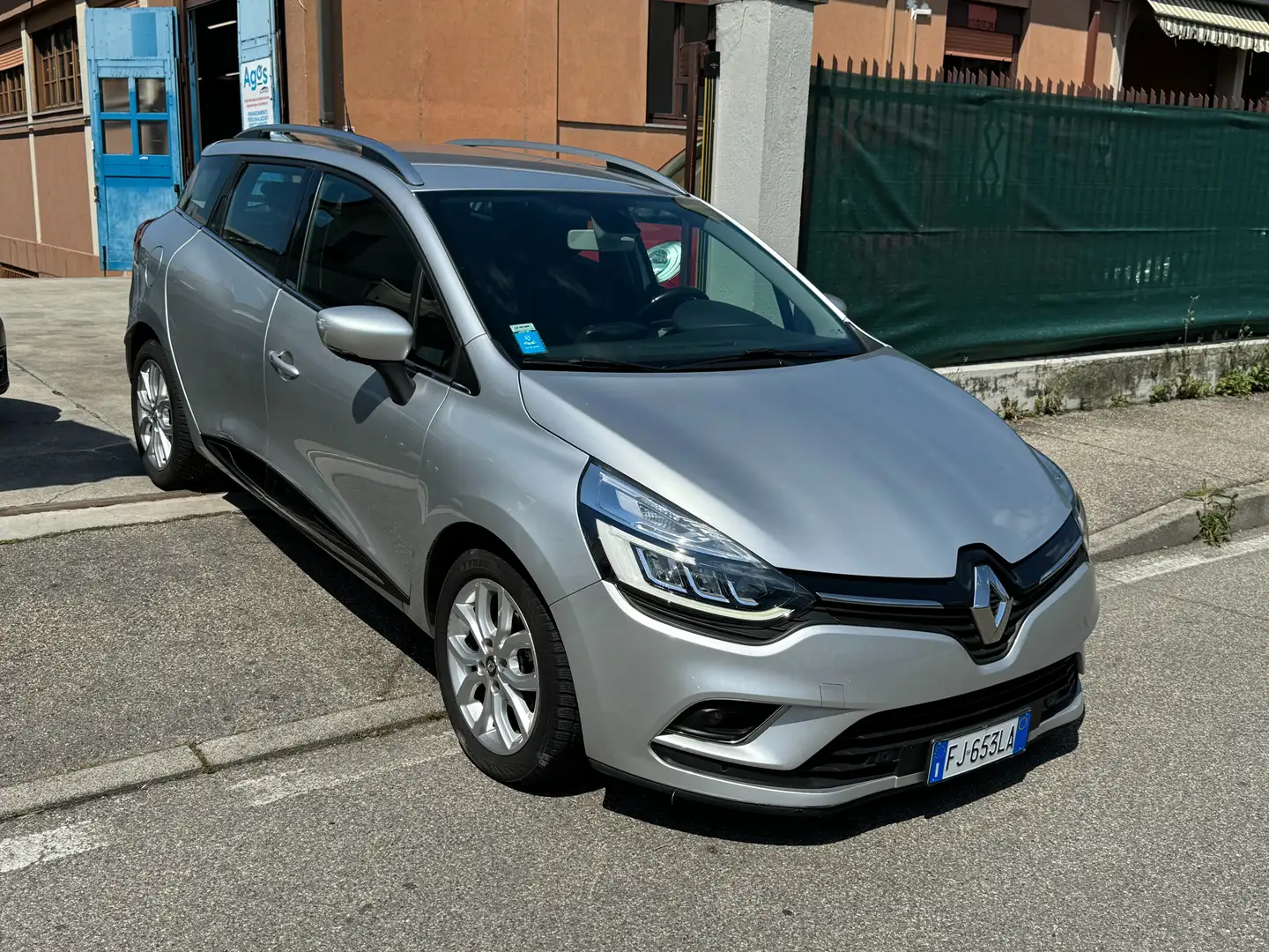 Renault Clio *SPORTOUR*BENZINA*MANUALE*EURO6* Grijs - 1