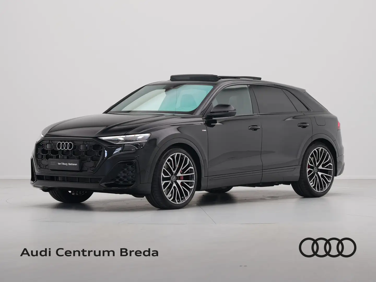 Audi Q8 60 TFSI e 490 Tiptronic Pro Line S Competition Aut Zwart - 1