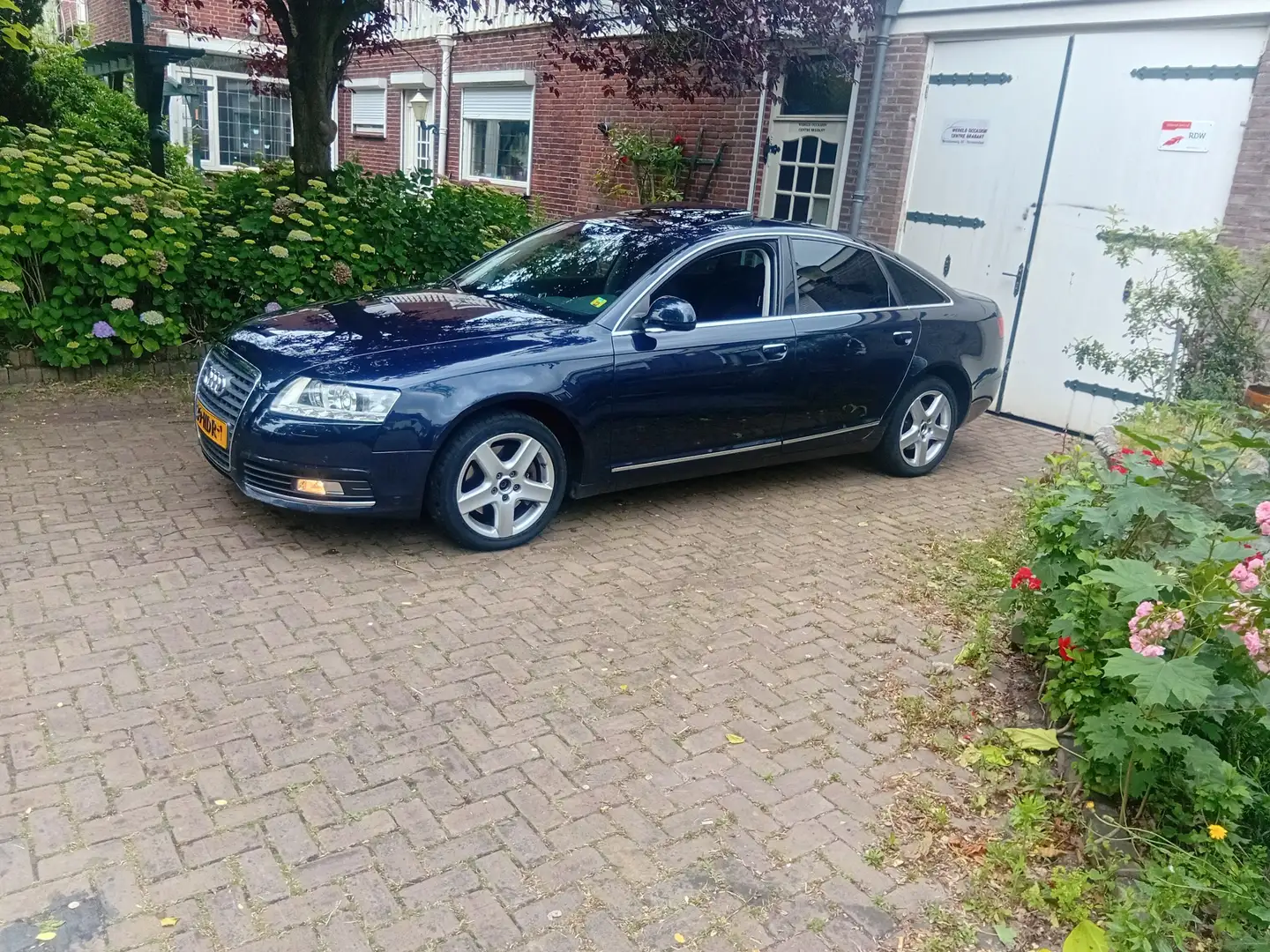 Audi A6 2.0 TFSI Business Ed Blauw - 1
