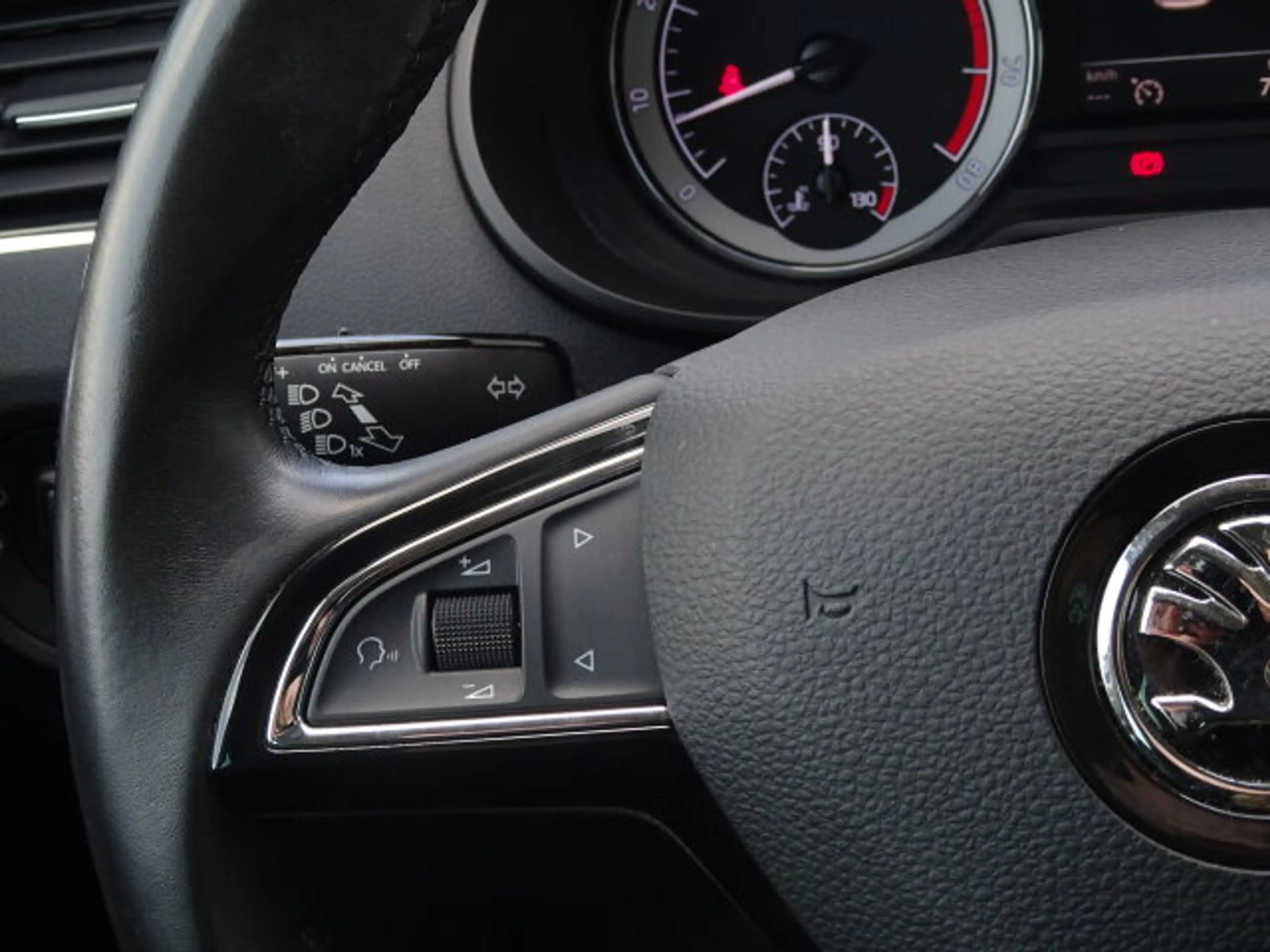Skoda Octavia Combi Carplay DSG Leder Navi Sitzhzg Abstandsw. — photo 15