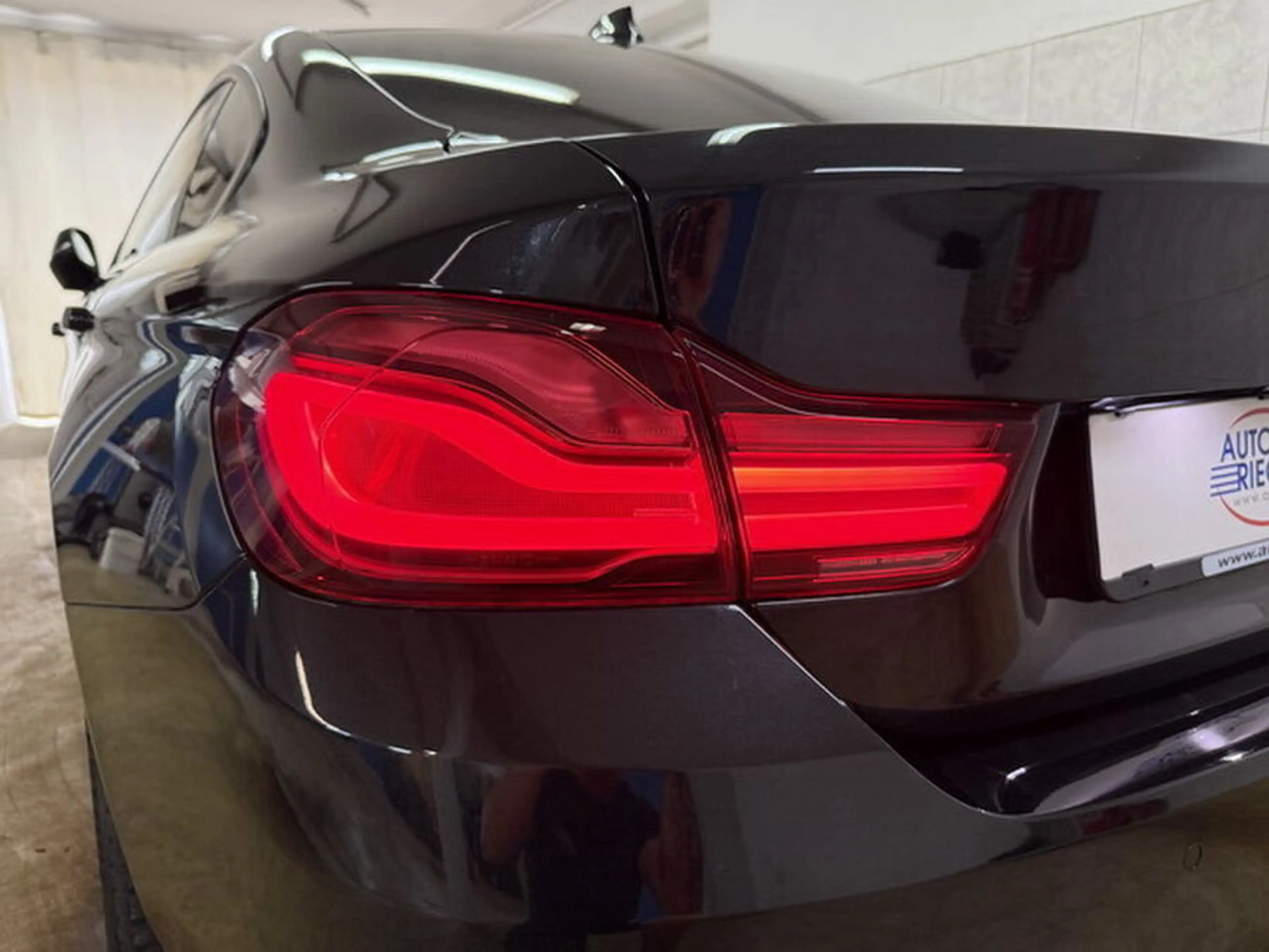 BMW 418 d Advantage ''LED-Navi-MF-Lederlenkrad-PDC-Alu'' — photo 8