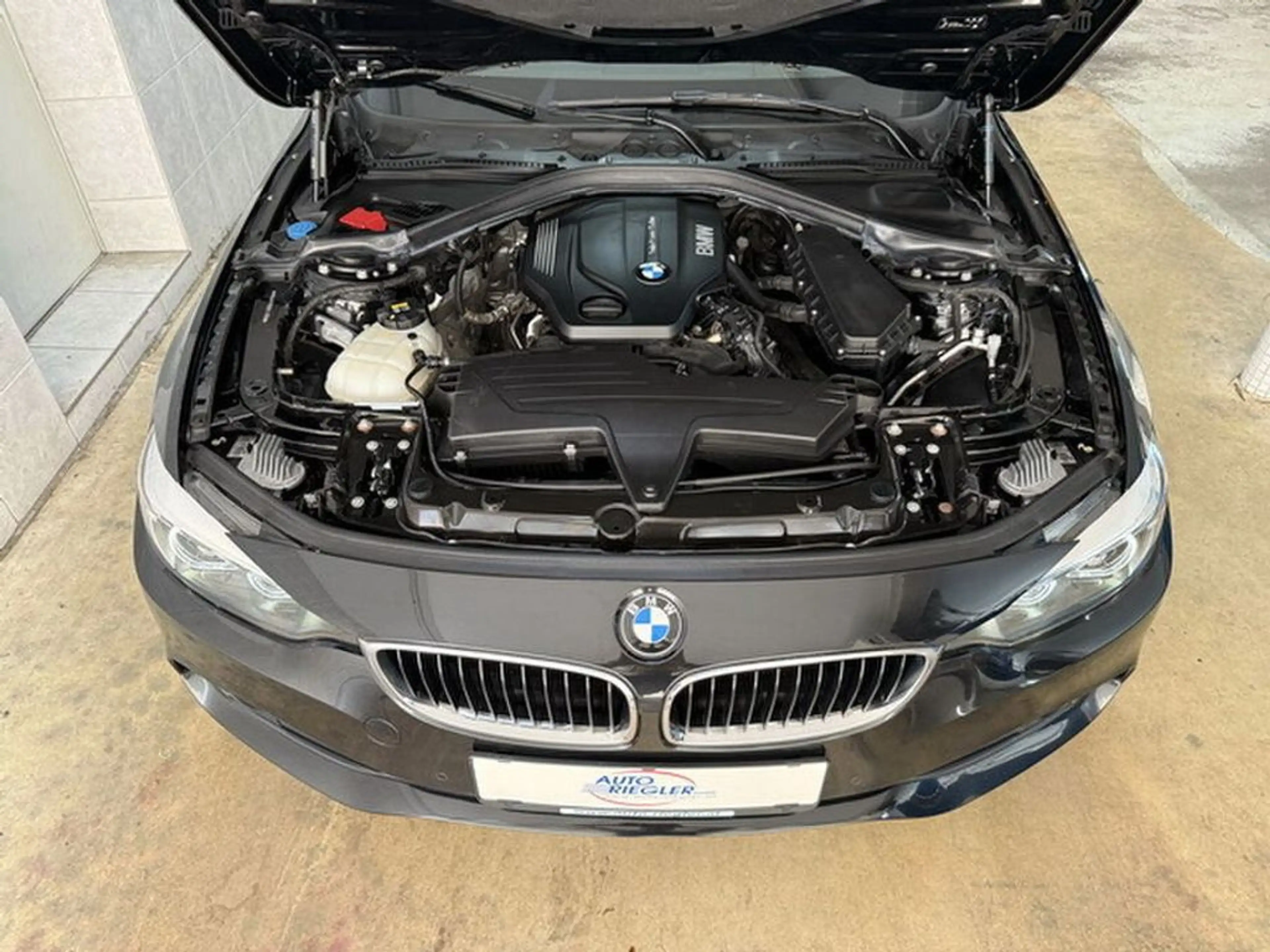 BMW 418 d Advantage ''LED-Navi-MF-Lederlenkrad-PDC-Alu'' — photo 14