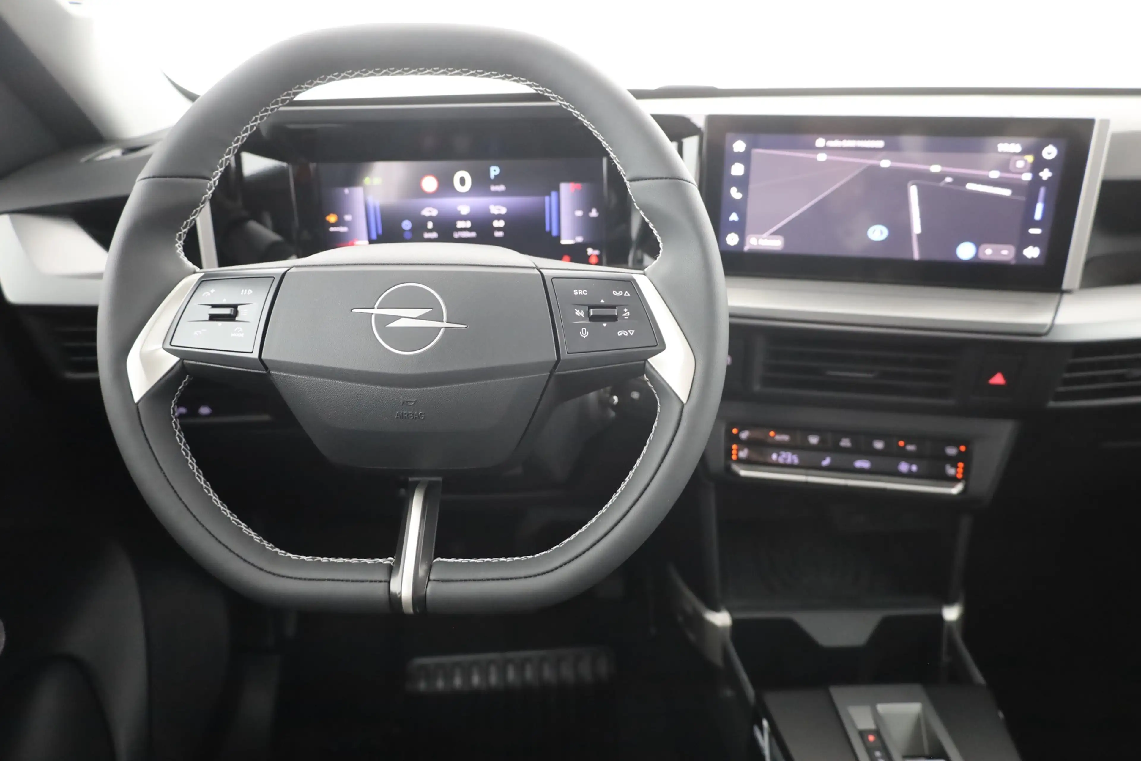 Opel Frontera 1.2 DI Turbo GS Hybrid Aut. LED Kamera — photo 10