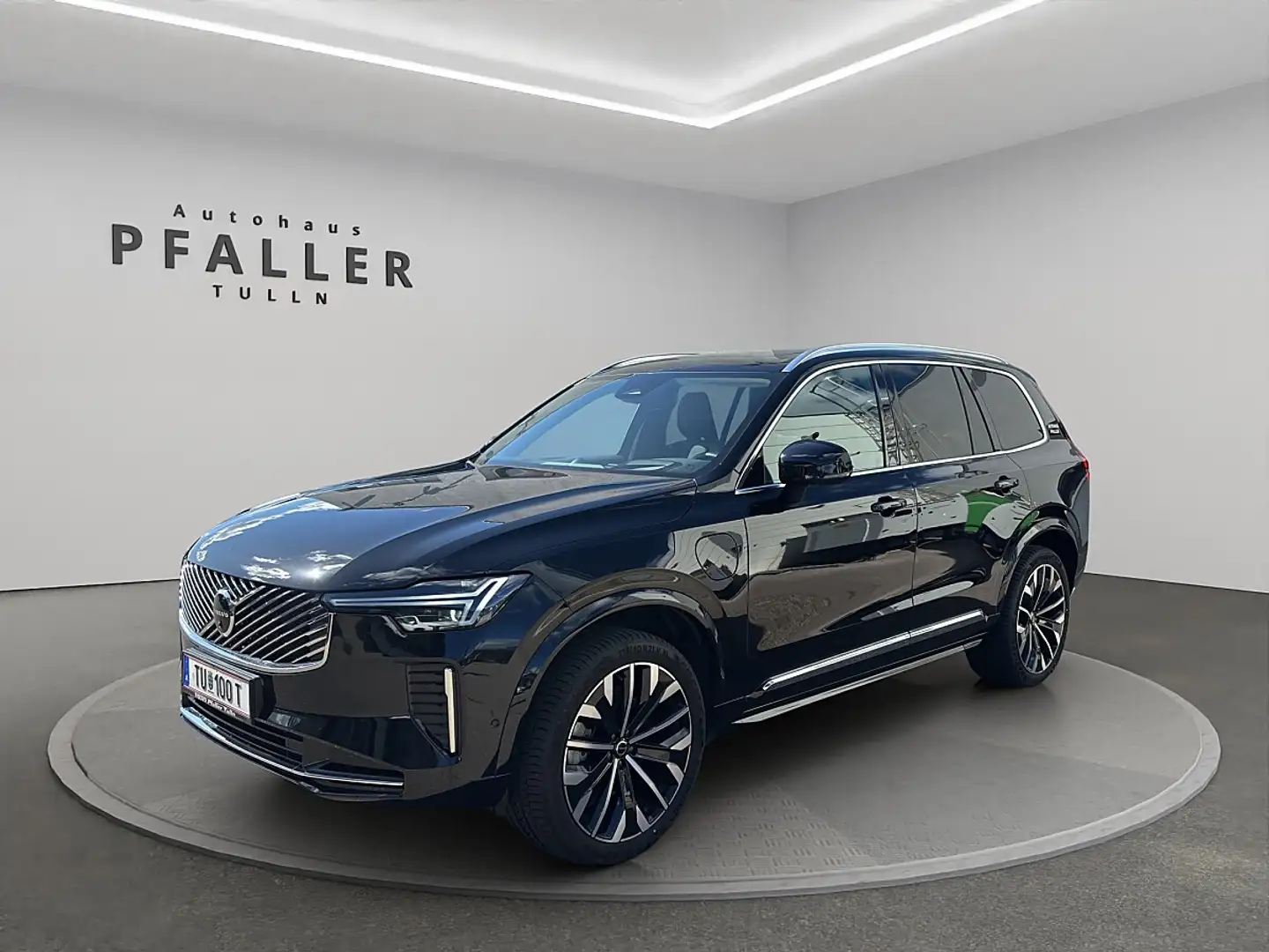 Volvo XC90 T8 AWD PHEV 18,8kWh Ultra Bright Schwarz - 1