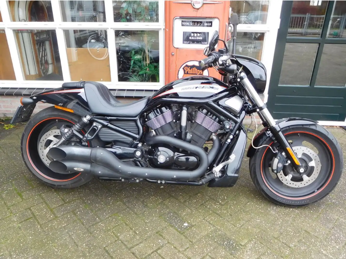 Harley-Davidson VRSC V-Rod Night Rod Zwart - 1